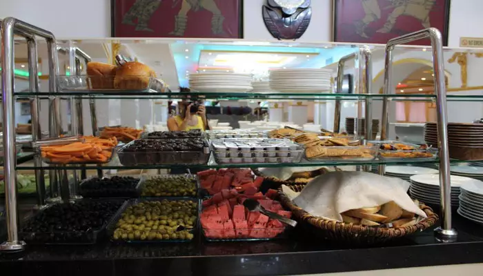 هتل گرند پالاس باتومی